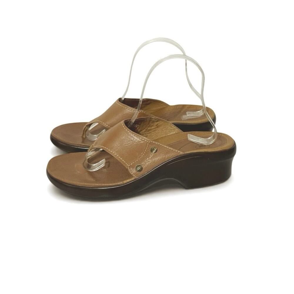 Ariat Women’s Slip On Leather Toe Post Heeled Sandals Metallic Accent Size 8.5 - Picture 3 of 11